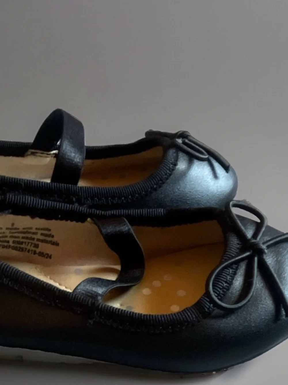 Cat & Jack Black Mary Jane Ballet Flats with Bow Detail
